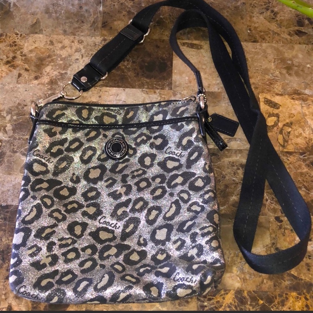 Coach purse, Crossbody, animal print 🖤Black, silver
